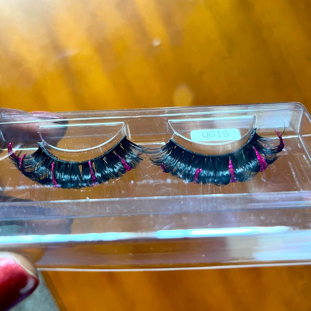 Lashes